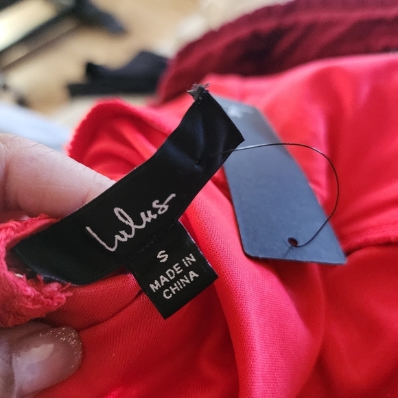 Lulu's lace open back dress size Small New - Picture 6 of 7